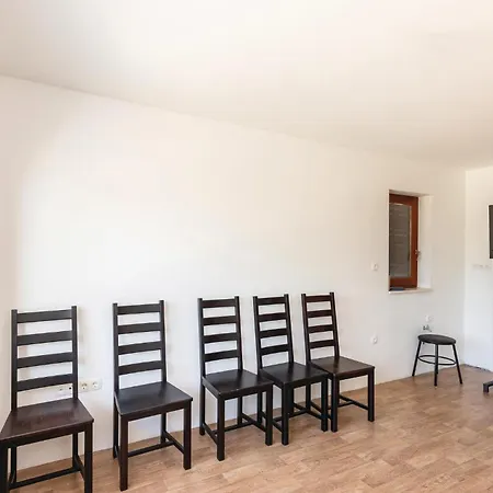 Stunning In With Kitchen * Imotski